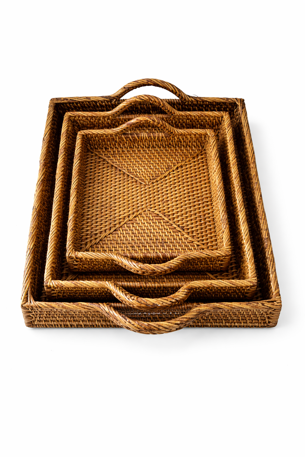 RATTAN TRAY MEDIUM